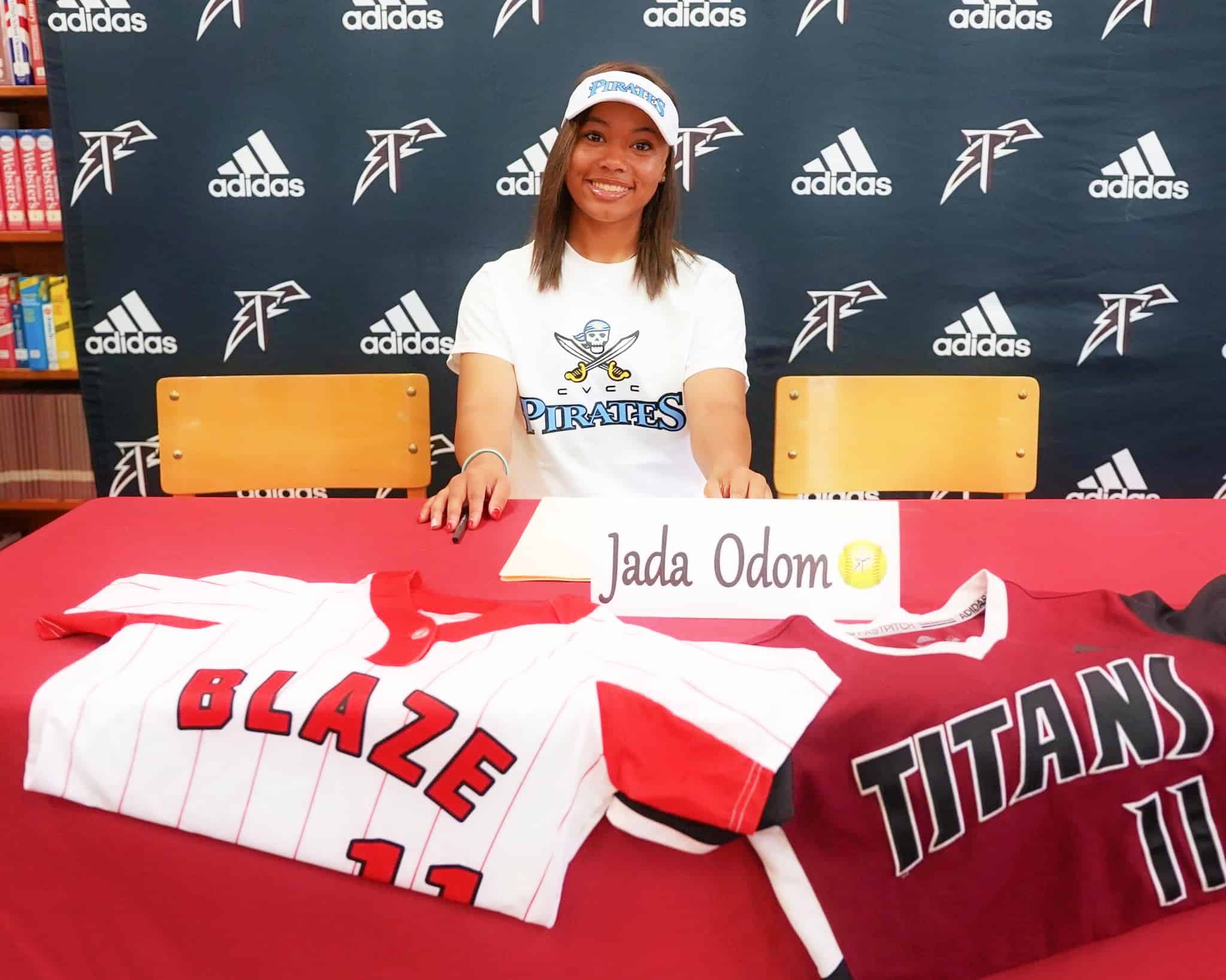 Jada Odom Signs with Chattahoochee Valley Community College